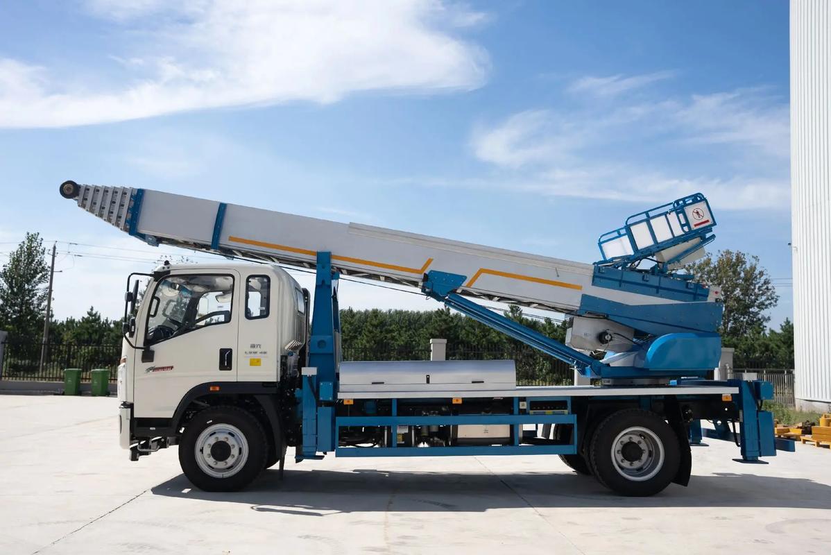 藁城云梯上料车租赁费用